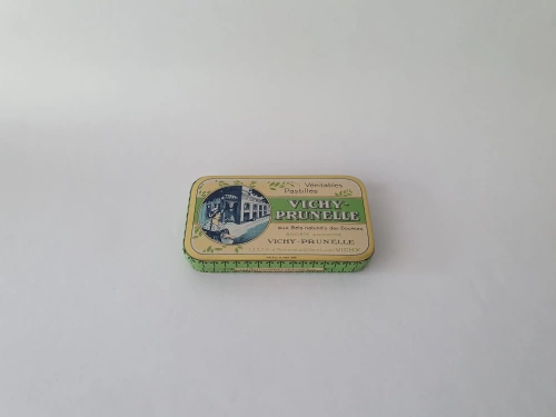 Boite "Collection 1926" Vichy Prunelle